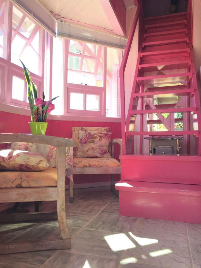 Casa de férias Chale Encantos Rosa House *