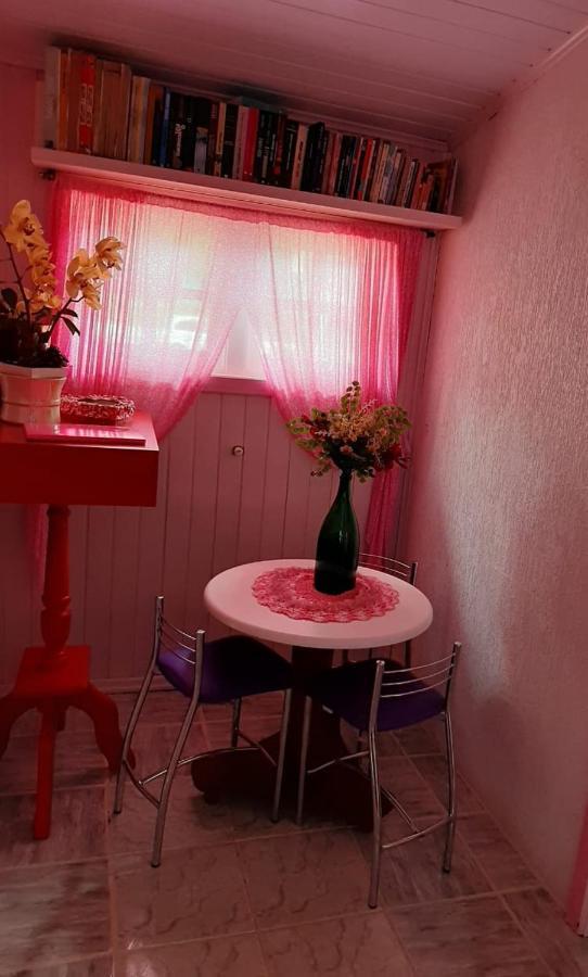 Chale Encantos Rosa House Casa de férias