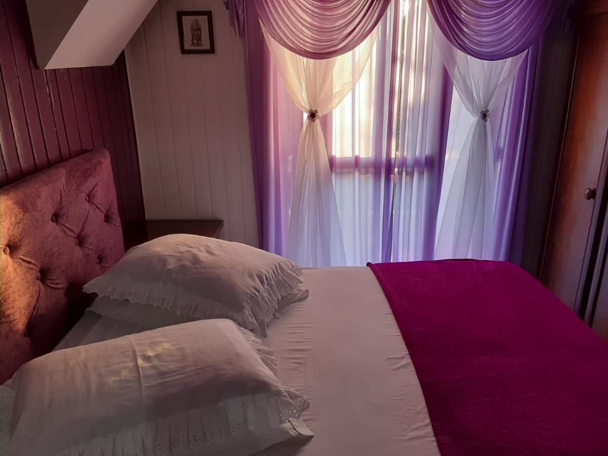 Casa de férias Chale Encantos Rosa House Gramado